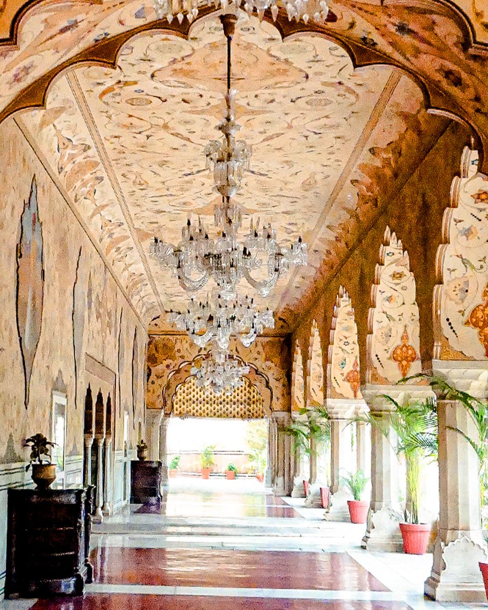 JprCityPalace's tweet photo. #CityPalaceJaipur #JaipurCityPalace #ChandraMahal #MustVisit #MustSee #PalacesofIndia #PinkCity #RoyalTour #PrivateTour #Heritage #Architecture #PalacesofRajasthan #MonumentsofRajasthan #TheRoyalFamilyofJaipur #JCPExperiences #Jaipur #Rajasthan #RajasthanTourism #IncredibleIndia https://t.co/YRTayT5O2l