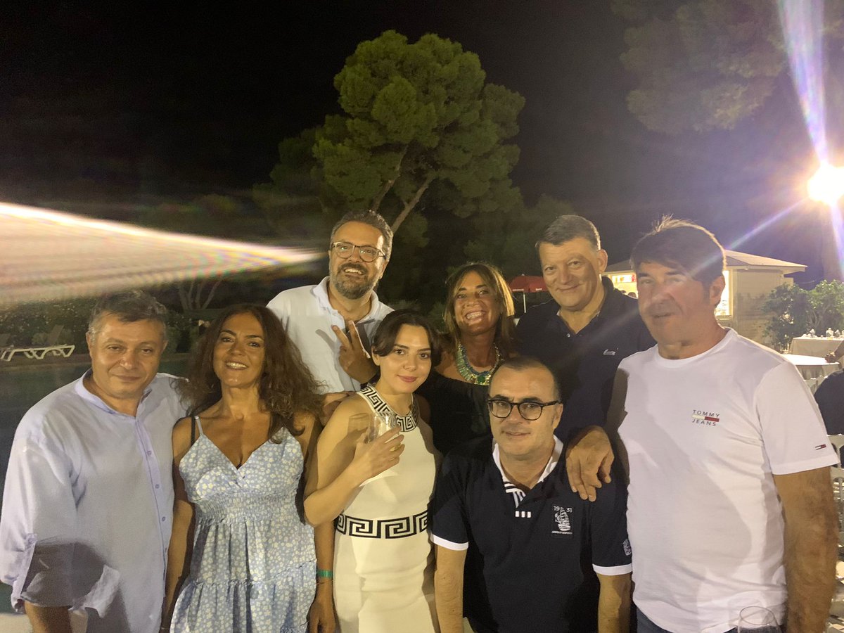 UilcomPuglia's tweet photo. Il Congresso @UilcomNazionale è stato un momento di profonde riflessioni che hanno portato a tracciare il percorso futuro racchiuso nel documento finale
La @UilcomPuglia è pronta a raggiungere tutti gli obiettivi fissati con grande senso di responsabilità.
#ESSEREUILCOM
💪 💙 https://t.co/GUXJ0i39mR