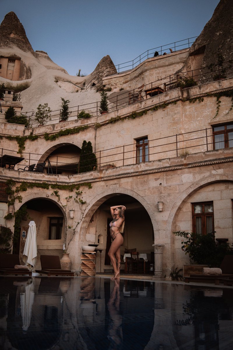 LocalCaveHouse's tweet image. swimming pool