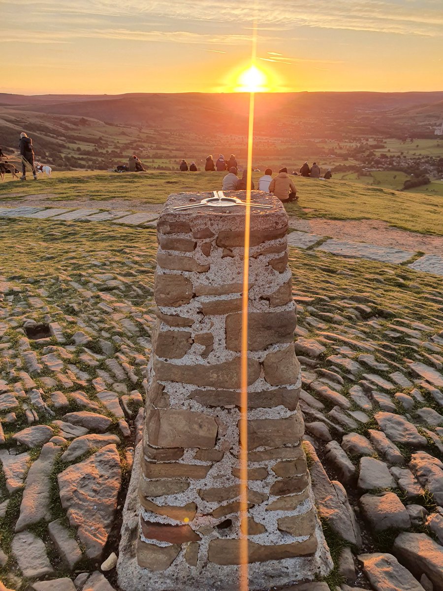abbiemann1982's tweet photo. Day 5. 

Spontaneity

I had no plan this morning, but when I woke at 5.30, I already knew what I was going to do. 

And it was worth it. 

I'm grateful for the sense of adventure that comes with spontaneity and the freedom I have to enjoy it. 🌄

#40daysto40 #gratitude https://t.co/yAcOBAOULf