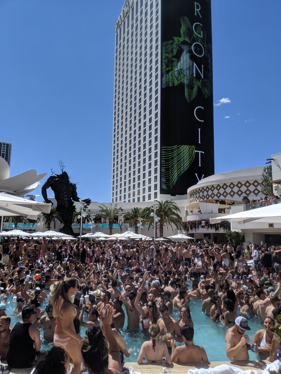mjisurf's tweet photo. @VitalVegas I could add valuable content to this documentary. I partied with a few female bartenders that entire summer after meeting them opening weekend. Boy do I have stories! #purekaos https://t.co/yWMr9hzUtW