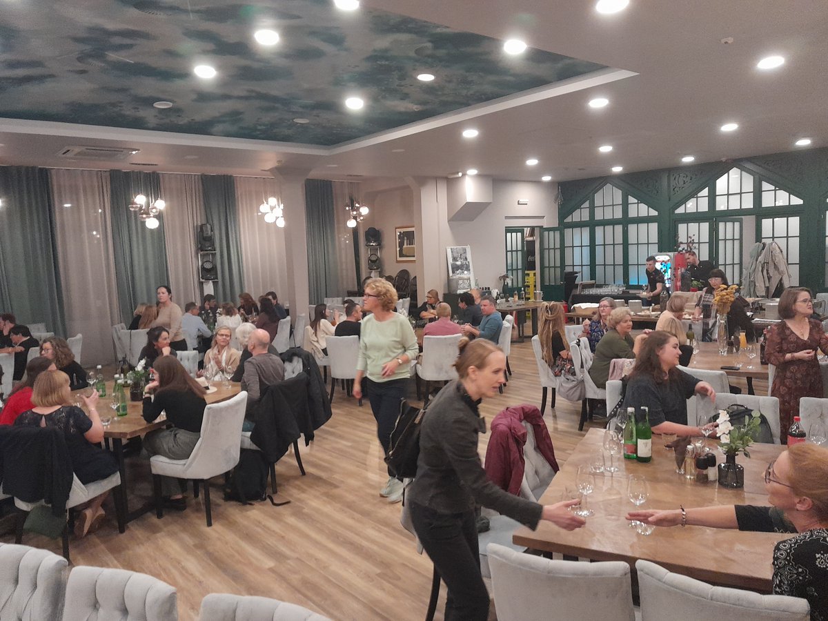L3Conf2020's tweet photo. A glimpse into last night's conference dinner https://t.co/eritBRBD9k