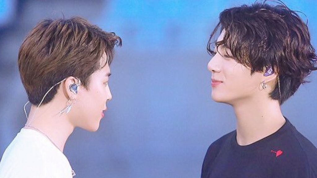 KOOKMIN_WORLD's tweet photo. 🐰🐣  when you look me in the eyes~
#kookmin #jikook #กุกมิน #국민 
#지국 #JIMIN #JUNGKOOK https://t.co/iCb17xpiu4