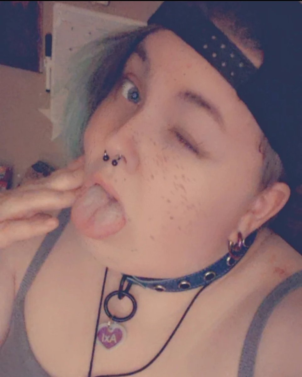 Ajonstring's tweet photo. being t4t, polyamorous, and having DID is a whole new level of queerness y'all ๐
๐โจ๐ฅบ๐๐
#t4t #polyamory #DID #systemlife #queer #gay #trans #nonbinary #enby #demiboy #femboy #femboyfriday #ActuallyAutistic #fibromialgia #disabled #collared #goodboy https://t.co/AUSe2fs8VD