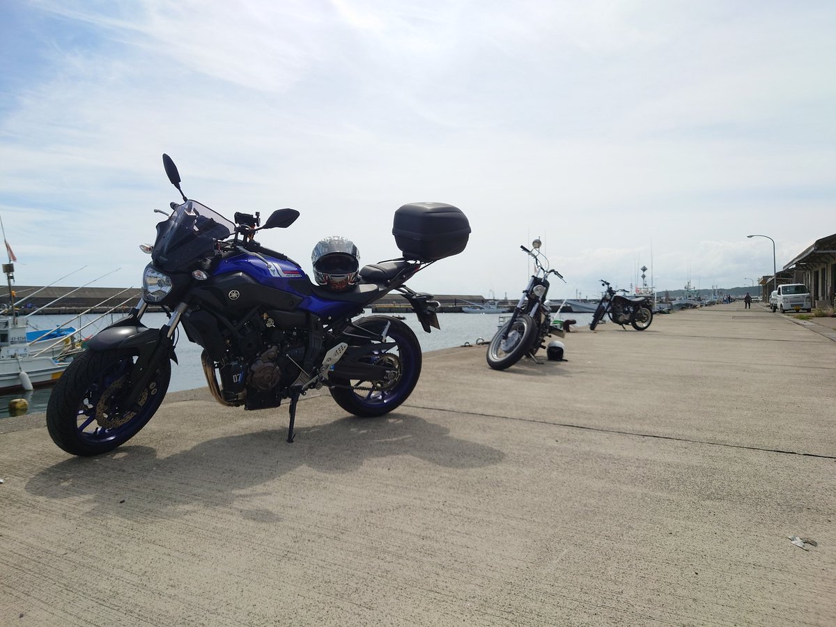 rintaro9991's tweet photo. 久しぶりに職場の1日ツーリング♪天気も良くてサイコーだっ😀 https://t.co/9SfuYczptb