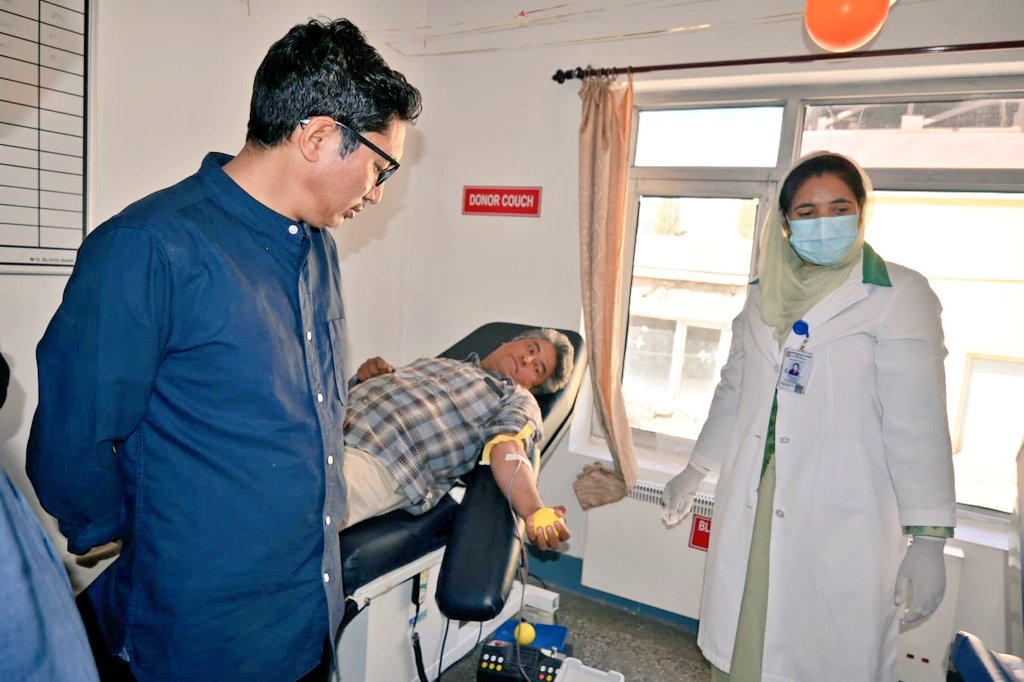 <a href="/NhmLadakh/">NHM Ladakh</a> under <a href="/AmritMahotsav/">Amrit Mahotsav</a>, organised  Nationwide Mega Blood Donation drive as part of #RaktdaanAmritMahotsav today at SNM Hospital Leh.
Hon'ble MP Ladakh <a href="/jtnladakh/">Jamyang Tsering Namgyal</a> felicitated the #BloodDonors.
<a href="/lg_ladakh/">LG Ladakh</a> <a href="/MoHFW_INDIA/">Ministry of Health</a> 
<a href="/LadakhSecretary/">Secretary UT Ladakh</a>