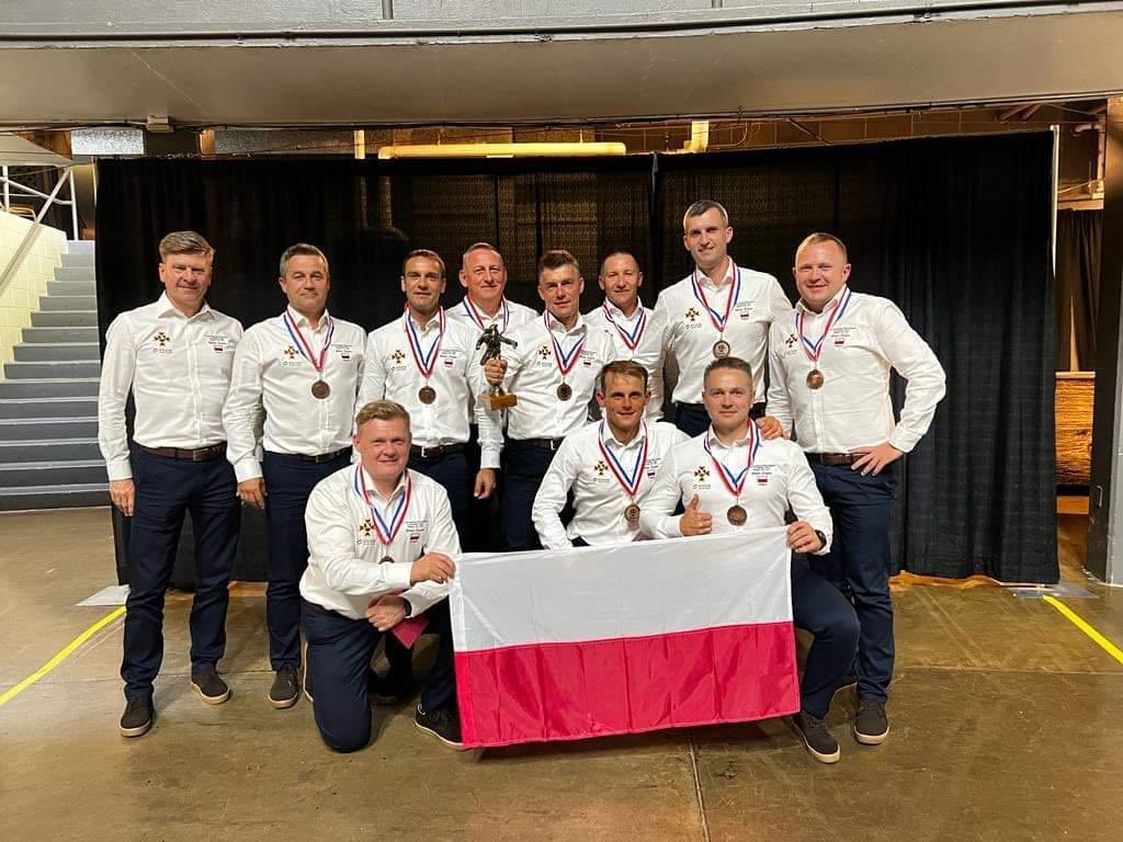 Odporni na stres, zdeterminowani i zmotywowani jak nikt inny. Ryzykują własne życie, by pomagać innym. Niejednokrotnie udowadniali, że zawsze można na nich liczyć. Tacy są ratownicy z @kghm_sa. Z USA, z międzynarodowych mistrzostw ratowników górniczych wracają z brązem. Brawo!