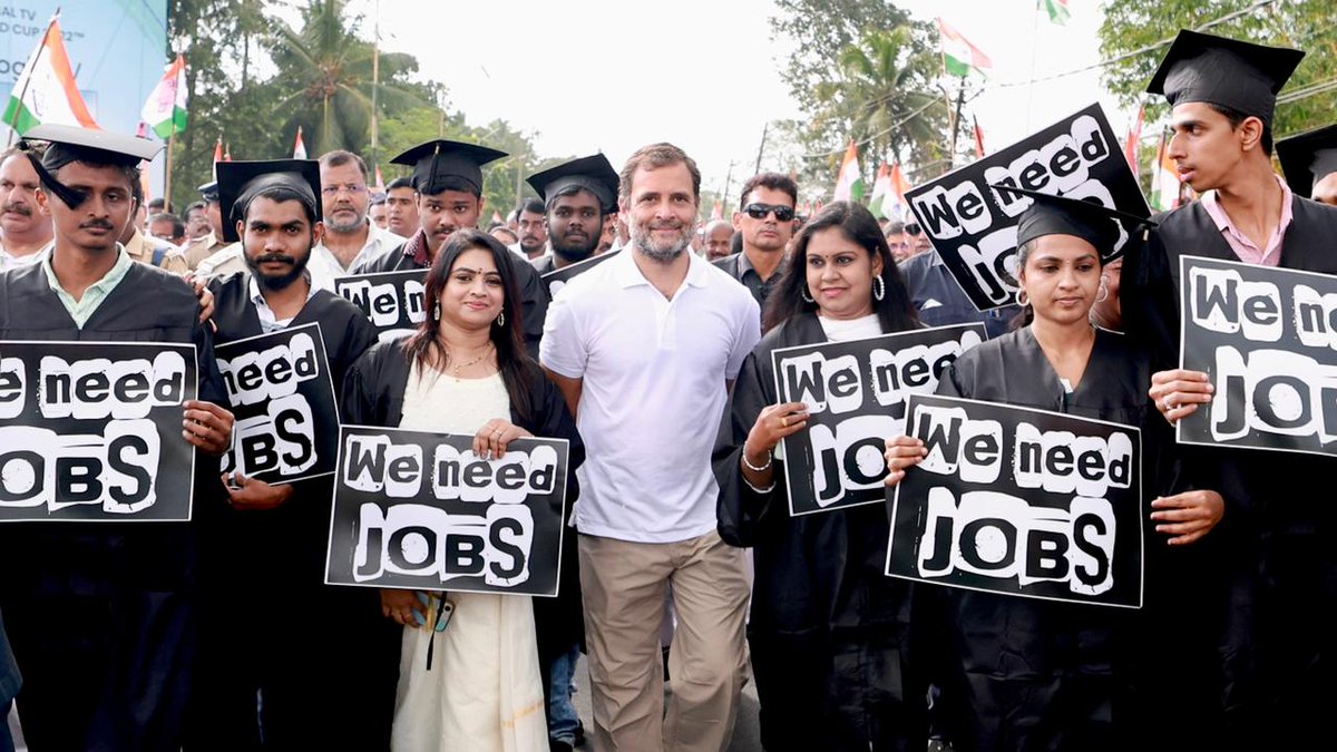 #मोदी_रोजगार_दो

#मोदी_आया_बेरोजगारी_लाया