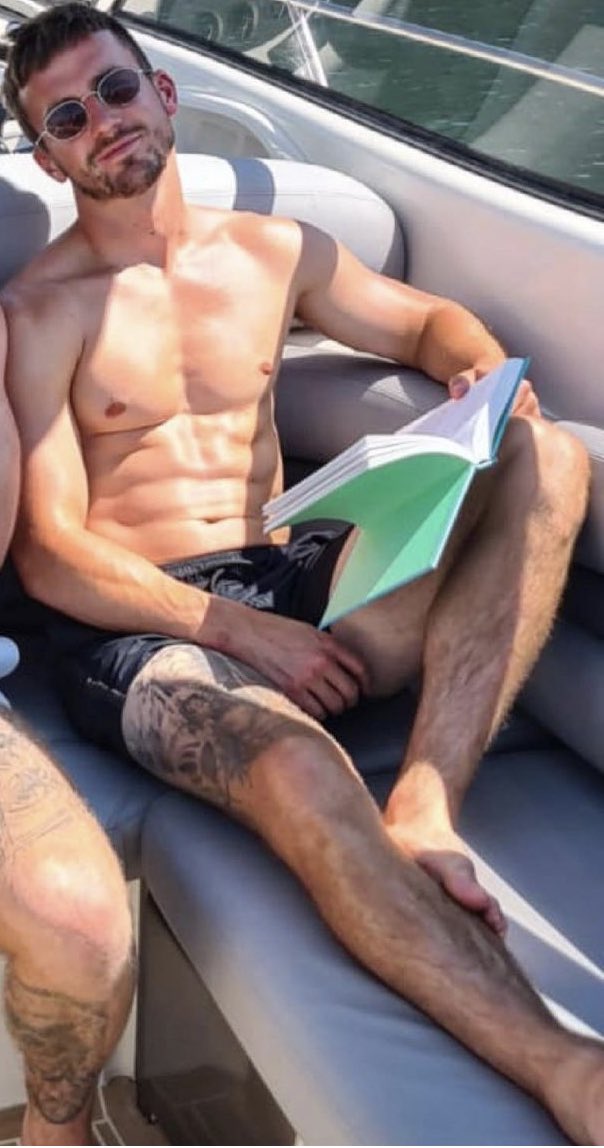 Mwx_org's tweet photo. Happy Birthday to this Hunk 😍 #joebryan #hunk #footballer #sexy https://t.co/6zwRVdDgf2