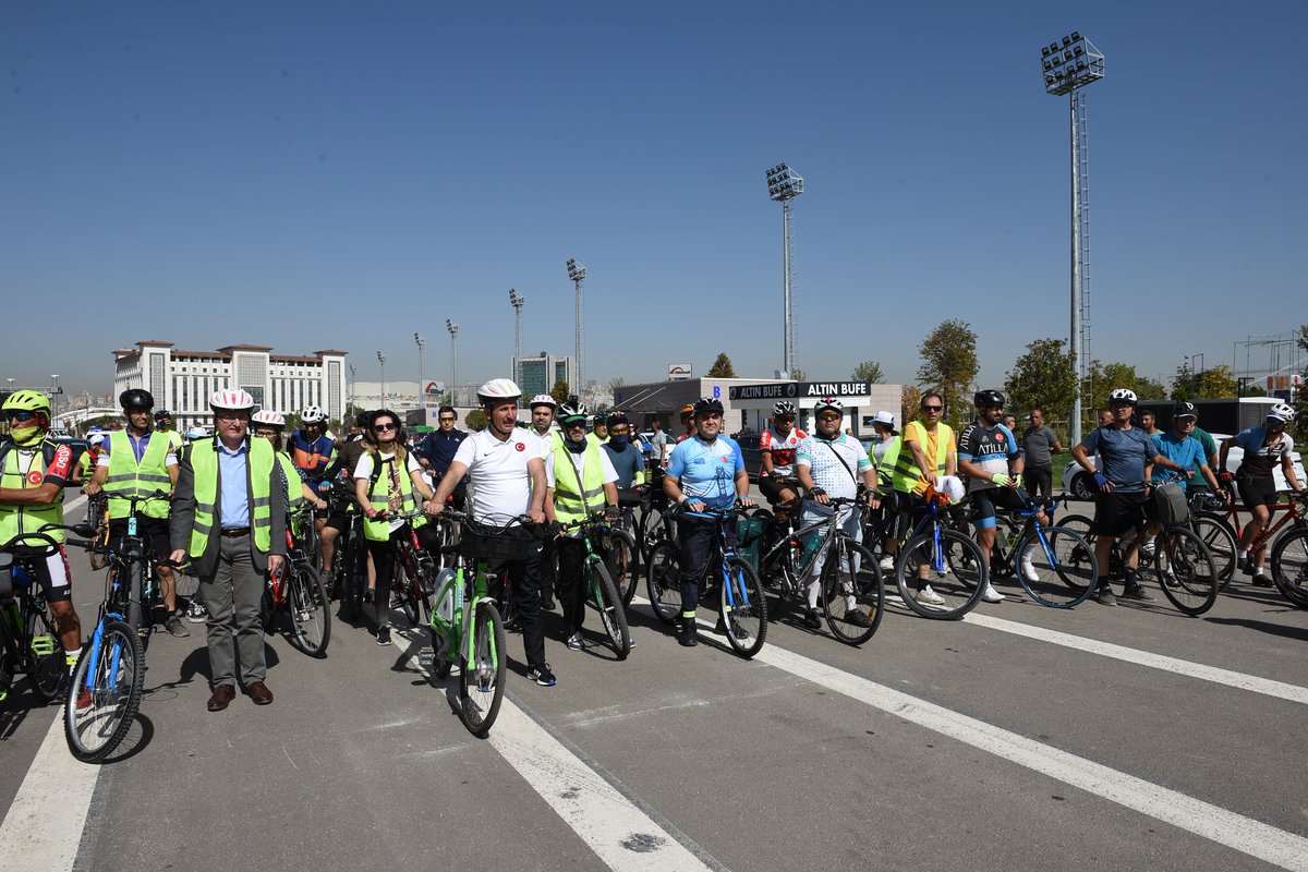 TBB's tweet photo. The opening event of the European #MobilityWeek was hosted by Altındağ Municipality.

The event started with a bicycle ride and continued with various competitions and activities at the Başkent Millet Bahçesi.

#MixandMove #BetterConnections #EMW

➡️ https://t.co/9g5wyZeJM0 https://t.co/z5yjjw6ph7