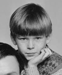 merlinpapin3's tweet photo. .@FredOL69007 On souhaite un Bon Anniversaire à #BenBrazier qui a 43 ans , il a été célèbre dans les années 90 dans les séries Heidi, Bramwell https://t.co/QFTjVLCC2d