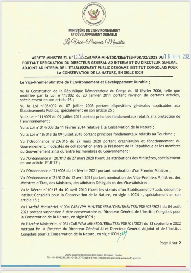 ProffacONG's tweet image. Mme Eve BAZAIBA a écouté la raison en déconnectant finalement Olivier Mushiete qui commençait à perdre raison en distribuant à tour de rôle les mises à pieds des directeurs de l&apos;ICCN, sans en avoir la compétence. Il vient d&apos;être remplacé par M. Henry MBALE KUNZI comme DG a.i.
