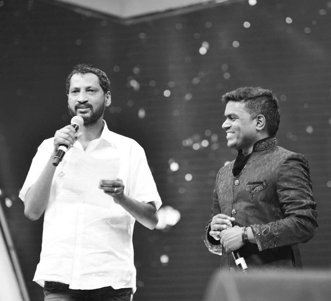 Crazie_Surya's tweet photo. @Vaigaitv_Chn Devathaiyai kanden - Kadhal kondein.
My favourite lyrics 🖊️ and Music 🎶. 
@thisisysr and Na.Muthukumar combo ☺️ https://t.co/AFoeWPBfm8