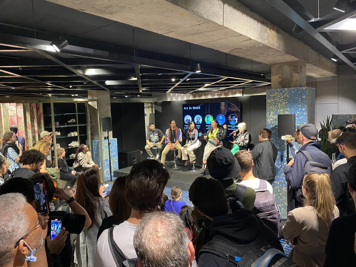 What an amazing Thursday night! There is no limit to the things we can do and build together! Thank you <a href="/WeAreNFTUK/">NFTUK 🇬🇧</a> <a href="/W1curates/">W1 Curates</a> and <a href="/flannelsfashion/">Flannels</a> for making this real. #NFTCommunity #tezos #EthereumNFTs