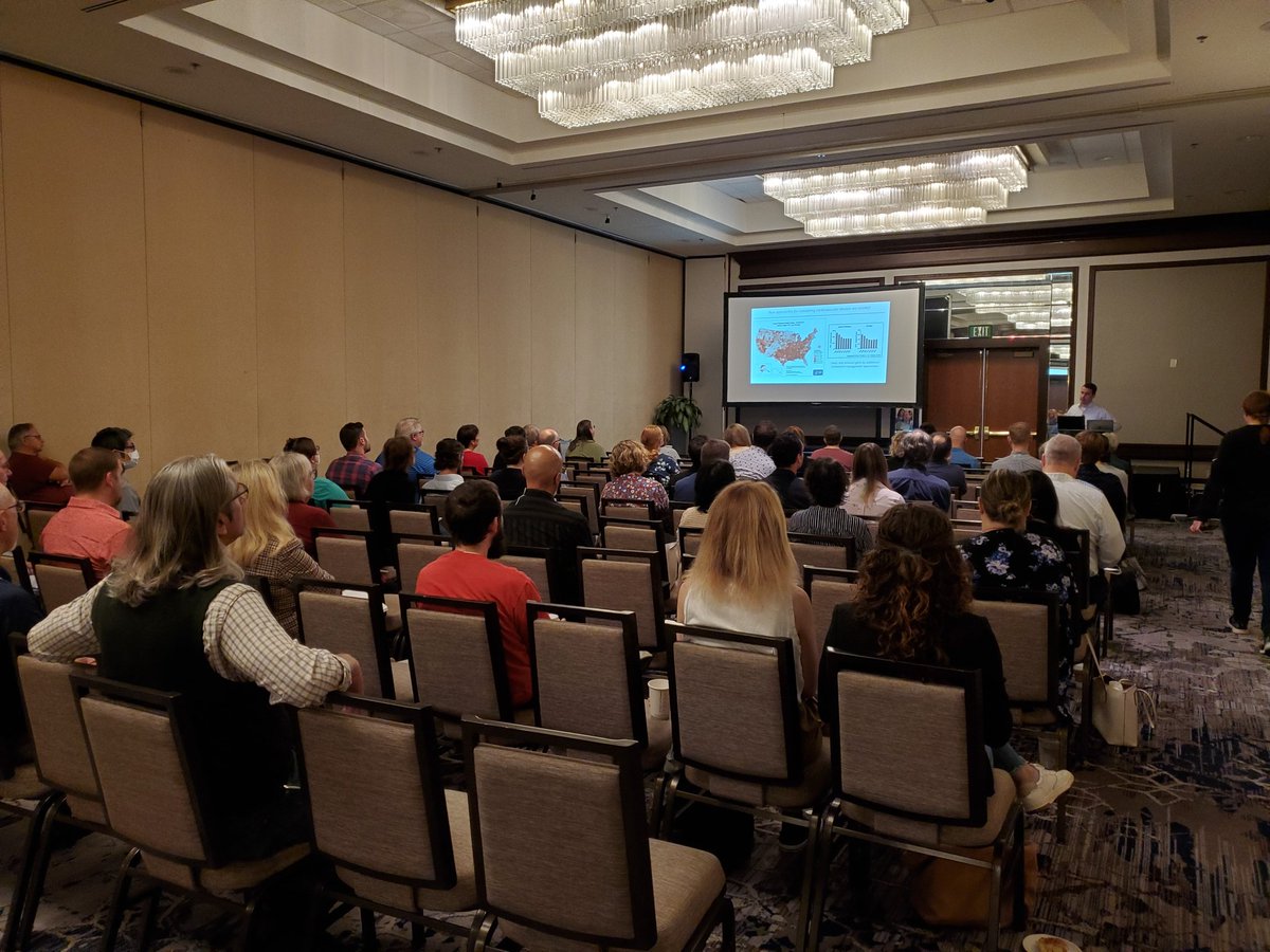 gliifca's tweet photo. The scientific talks have started! Join us in Salons 6-8 for the Imaging Cytometry session. #imagingcytometry #flowcytometry #transcriptomics #GLIIFCA22 https://t.co/qhJnjBK9Uf