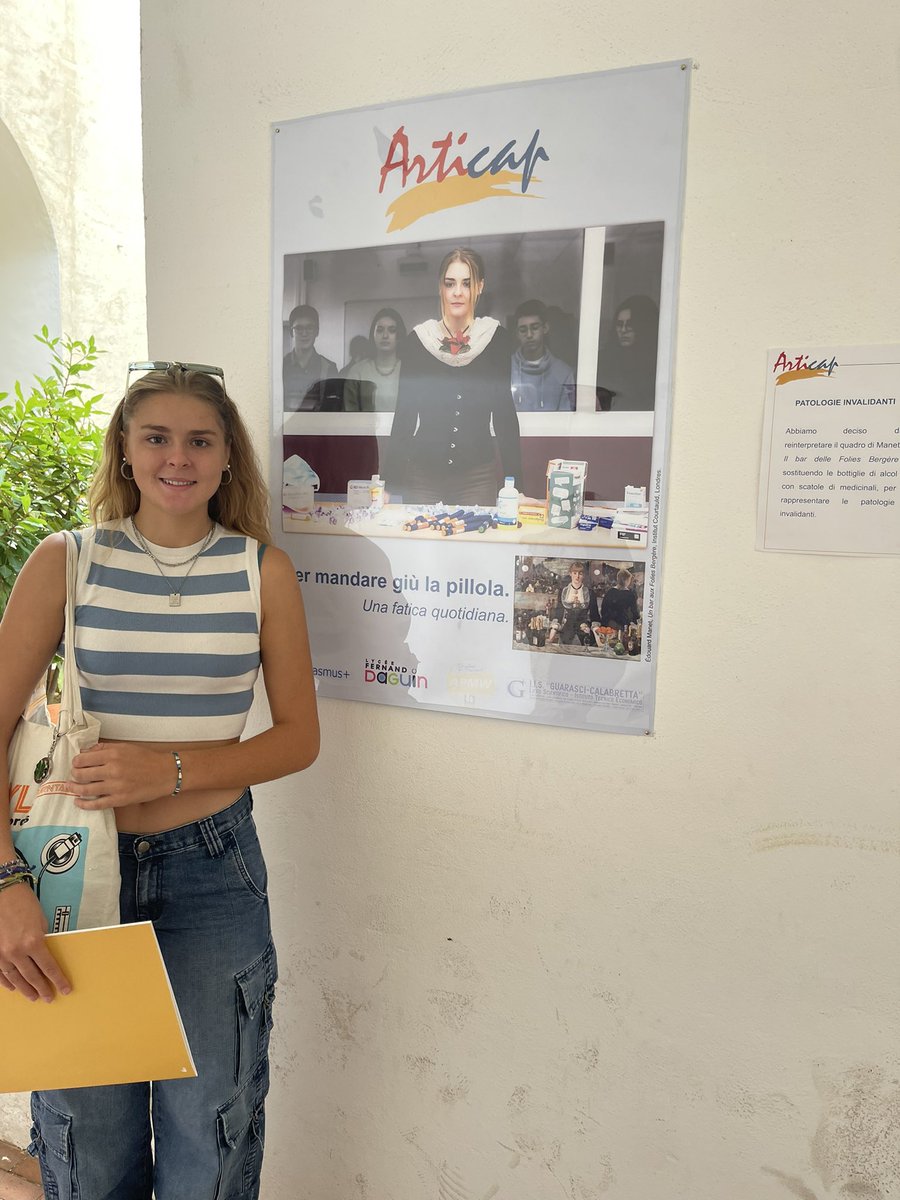 Deuxième journée de mobilité pour les Articapiens 🇪🇺 à Taverna 🇮🇹 et exposition de leurs travaux au Museo Civico avec les autorités locales. 👏🤩💛
