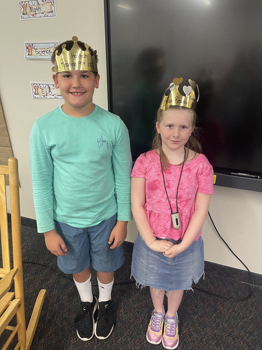 cironek1219's tweet photo. Kings 🤴🏻and Queens 👸🏻of Lexia and iReady Reading and Math👑 @CitrusSchools #celebratelps https://t.co/zBud8aMmlH
