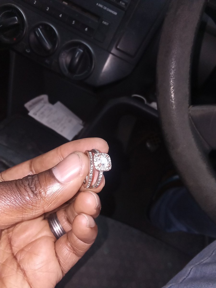 @lekoloaneManam2 tweet media