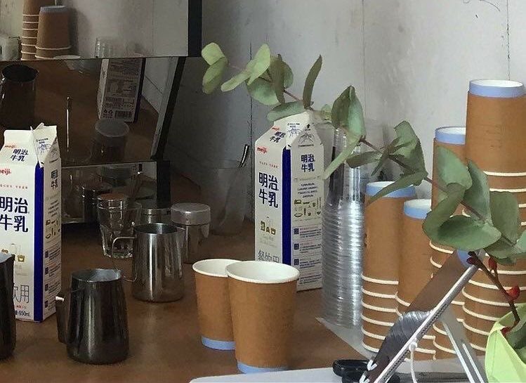 malusokay's tweet photo. Visiting a cozy café ☕️ https://t.co/Cqr9HWFjgE