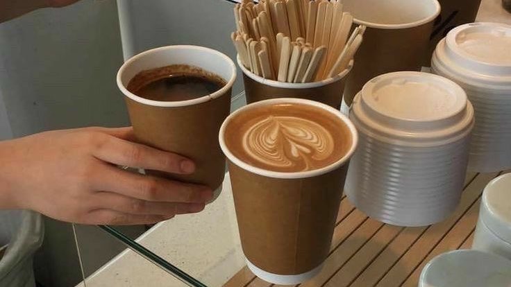 malusokay's tweet photo. Visiting a cozy café ☕️ https://t.co/Cqr9HWFjgE