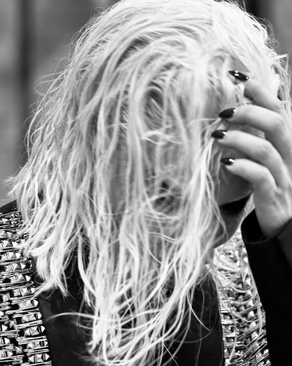 ladygaganownet's tweet photo. "Healing doesn’t make you less talented. It doesn’t make you less of a badass. It doesn’t make you less committed to your art. It just means that you’re able to experience life with more clarity." - Lady Gaga https://t.co/Rn7c37FSPM