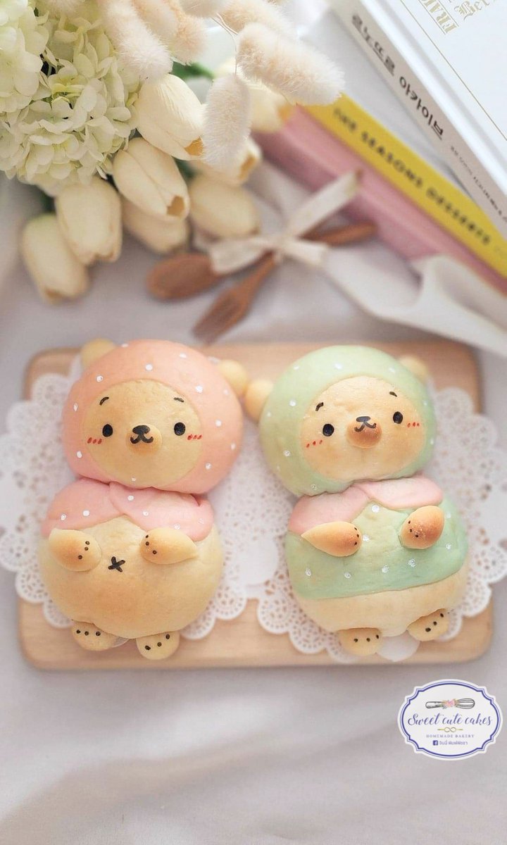 sweet6395's tweet photo. ขนมปังมะพร้าว เนื้อขนมปังนุ่มมาก ไส้มะพร้าวอ่อน ที่ห��มหวานกำลังดี ใครได้กินก็ติดใจจริงๆ
#ขนมปัง #ขนมปังcutebread #sweetcutecake #ขนมปังไร้สารเสริม #ขนมปังมะพร้าว #ขนมปังหมี https://t.co/gL3187BAA4
