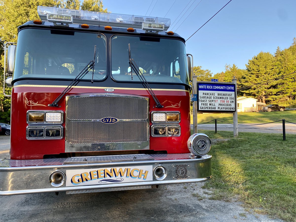 Greenwich_Fire's tweet photo. Our crew stopped by the White Rock Community Centre this morning with a donation towards their fundraising breakfast for the Gaspereau Valley Elementary School playground campaign. We enjoyed a delicious breakfast and helping out our community! #volunteerism #community #GVES https://t.co/jvrN0gxVZO