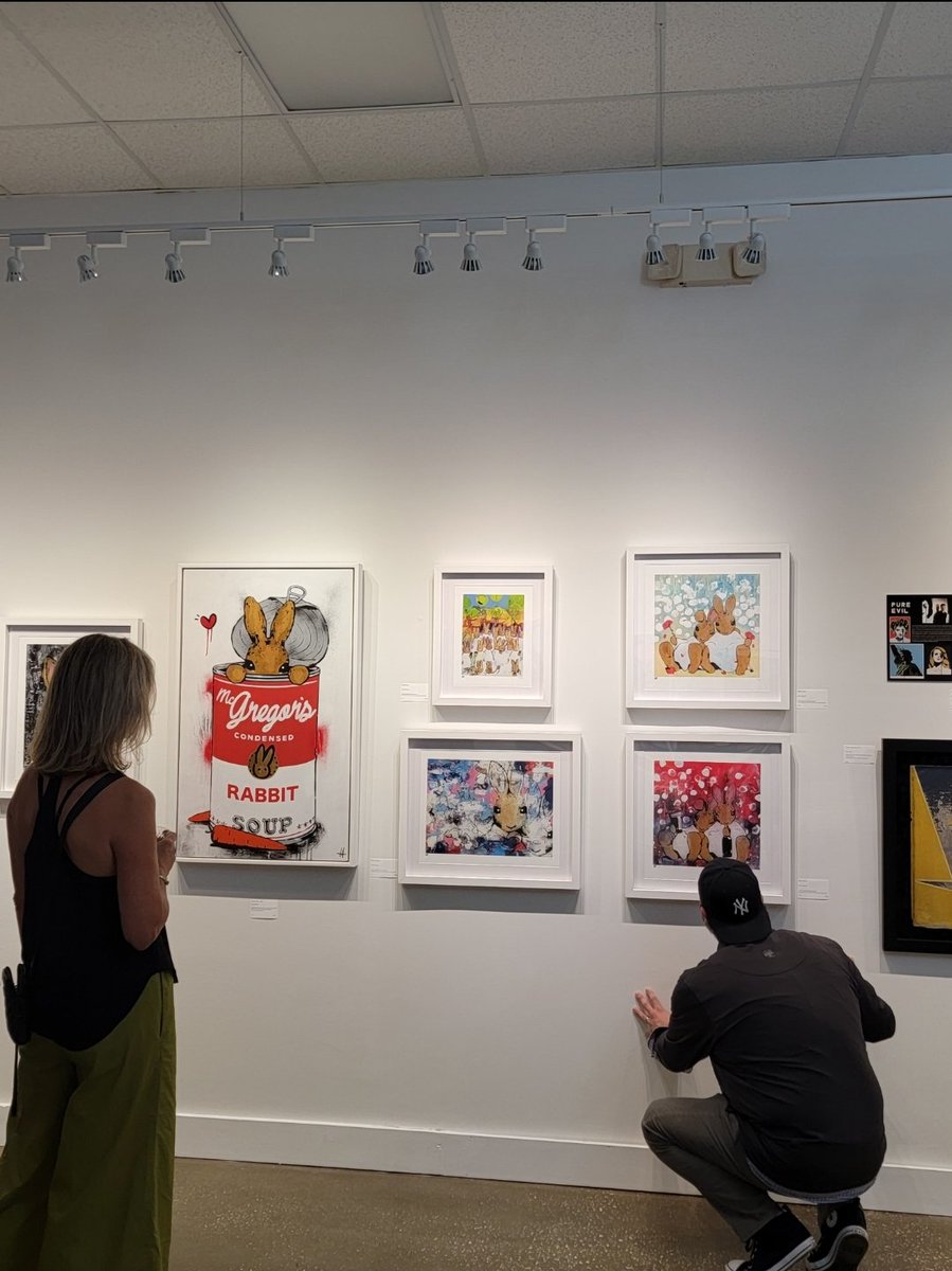 doortoken's tweet photo. The #BurnerExhibition NOW happening at @Gallery725 featuring #streetart from the works of @harrybunceart, @DALEKSPACEMONKY , #KEF, #PUREEVIL, #BANKSY, among many others must see in #Jacksonville through 10/12 https://t.co/fmFZPXy6xe
