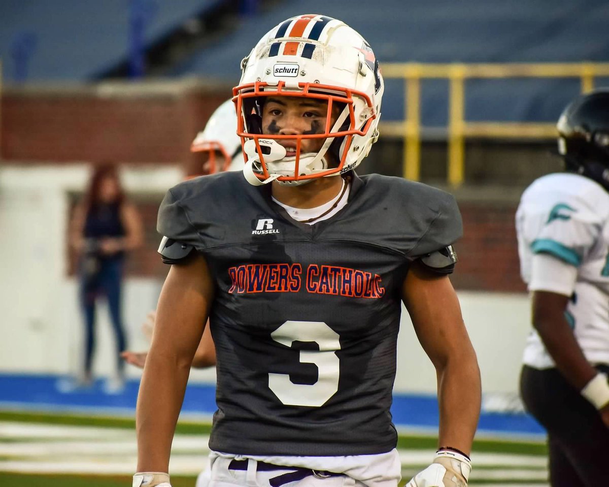 Powers_Football's tweet photo. Game 4 shout out to Senior Slot @AydenMccracken. Ayden had 4 catches for 157 yards and 1 TD and 2 carries for 15 yards rushing. #SpeedInSpace #ActLikeAChampion https://t.co/VWZATNiWBP