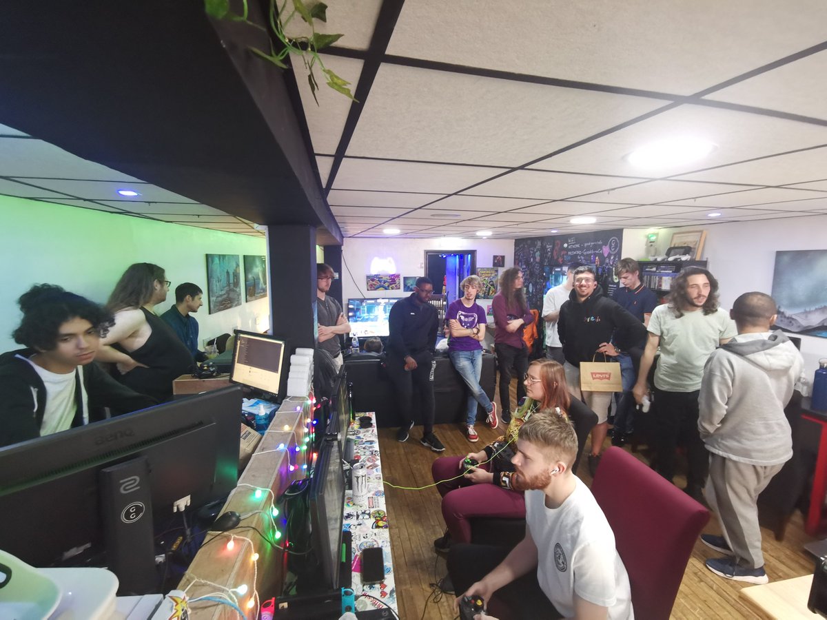 Good Game Café tweet media