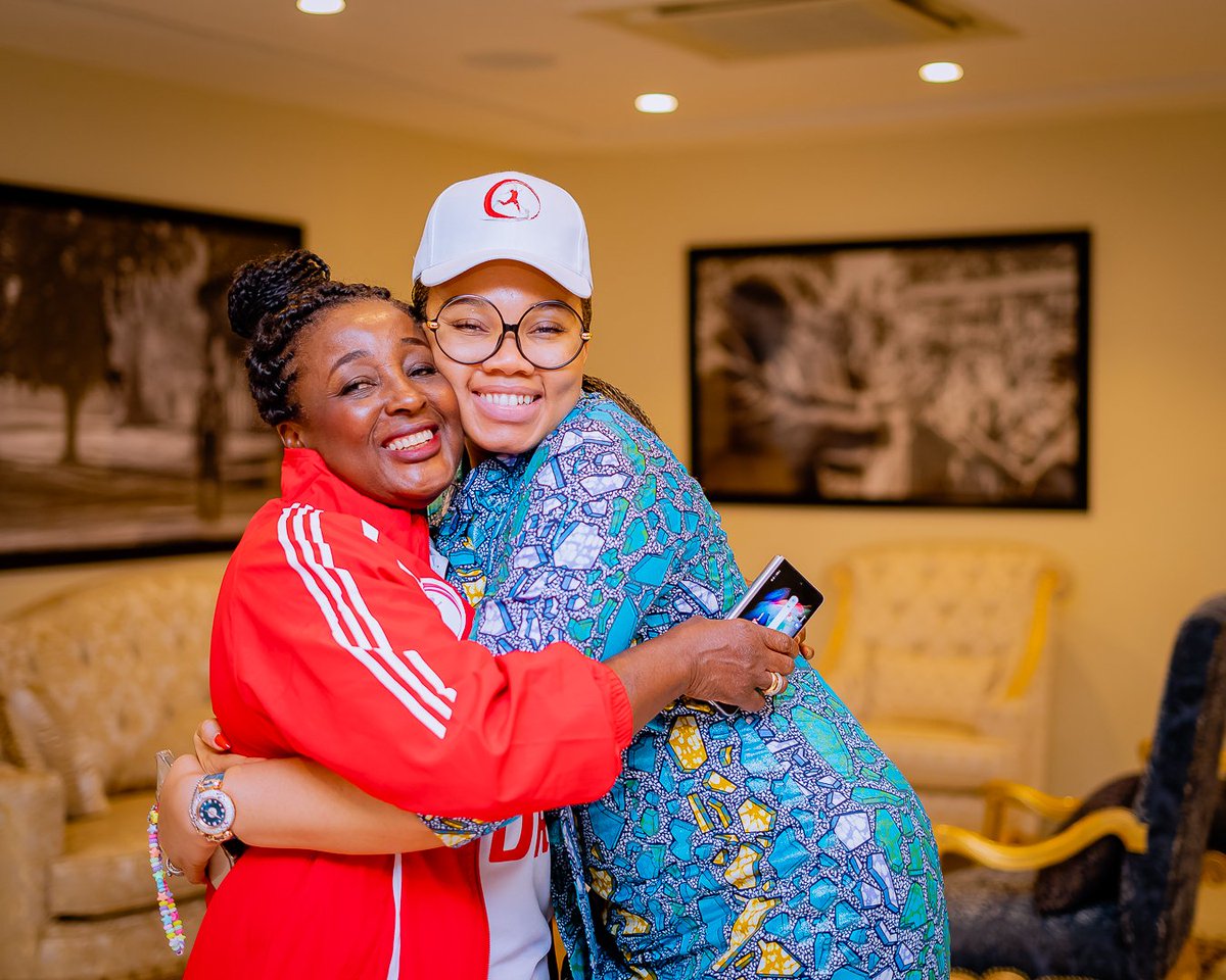 aaanyaehie's tweet photo. 16/09/2022
#BOWFT: IMO FIRST LADY, H.E. CHIEF BARR. @Chioma_Uzodimma OTHER GOVERNORS' WIVES @NGW_Forum JOIN EDO STATE FIRST LADY FOR THE 2ND EDITION OF BETSY OBASEKI WOMEN FOOTBALL TOURNAMENT @BetsybObaseki
https://t.co/N6t8zHB608 https://t.co/jV6PlReeTL