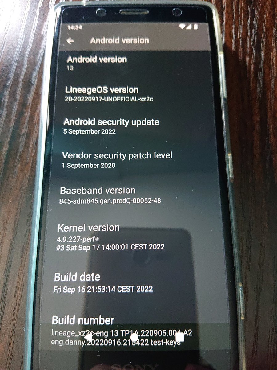 dtrunk90's tweet photo. 😬 #lineage #lineage20 #android #android13 #development #dev #customrom #sony #tama #xz2 #akari #xz2compact #xz2c #xz2premium #aurora #xz3 #akatsuki https://t.co/0xtKi6hm1T