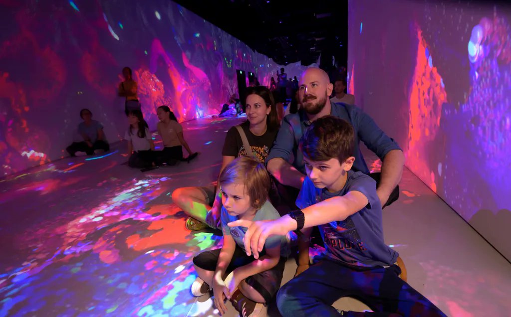 thereelstoreuk's tweet photo. 🖼️ Step inside the artwork
#MachineMemoirs offers you the option to be fully immersed by a digital projection & sound system – whether you have an interest in cutting-edge technology, are looking for have a spectacular day out, or want to grab the most aesthetic pictures! https://t.co/bKvM86fMp0