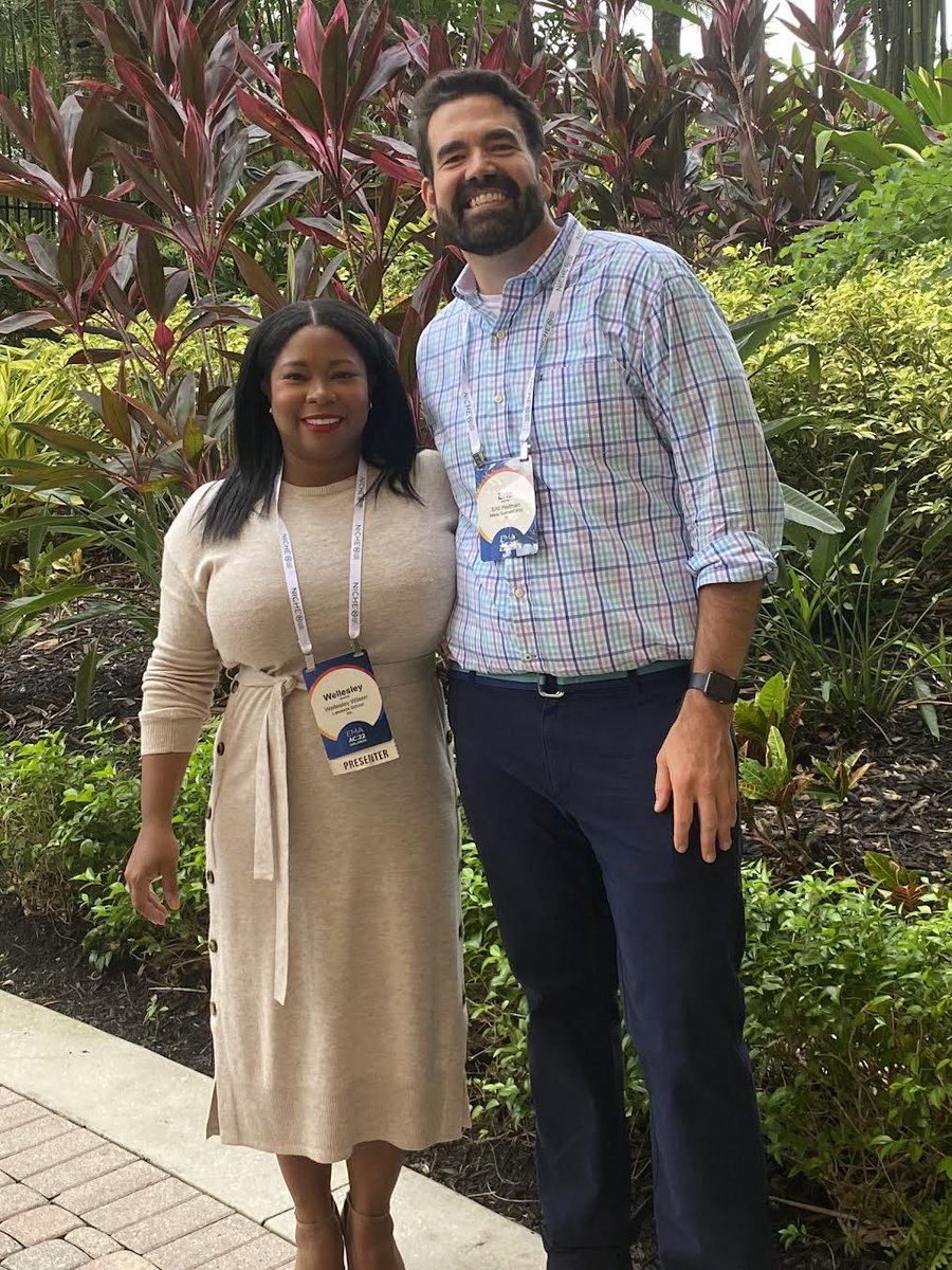 Highlight of the <a href="/EnrollmentORG/">EMA</a> conference: co-presenting (to a packed room!) with @WellesleyWilson, Dir. of Admissions and FA at <a href="/lakesideschool/">Lakeside School</a>, <a href="/MaretSchool/">Maret School</a> alum, and former Maret Dir. of US Admissions. Thanks, Lakeside, for joining this year's Lab! #EMAAC22 #datafriends