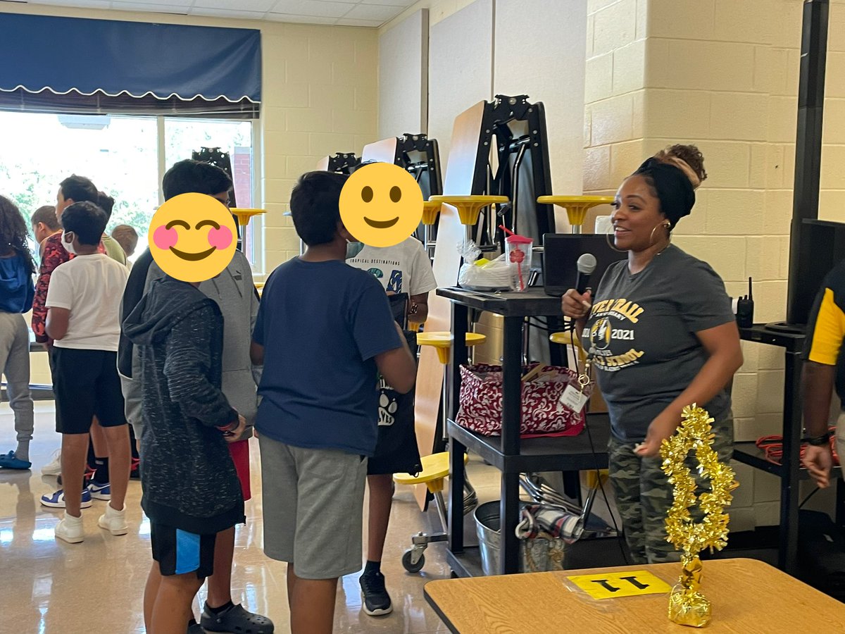 MsClaireGraff's tweet photo. We hope our newest wolves had a great time at our new student social yesterday! 🧇 #rtmswolves https://t.co/ScqPLRwXgN