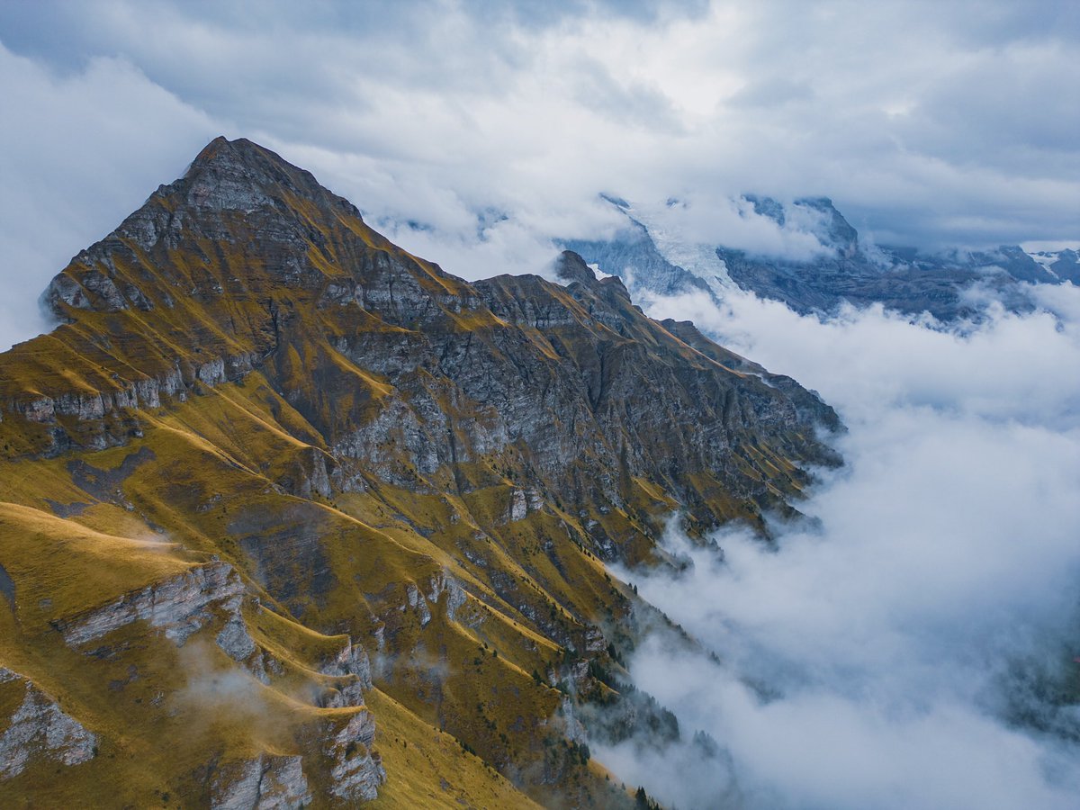 AjMandell's tweet photo. Swiss Alps 🌄 https://t.co/aIVI4R1TUq