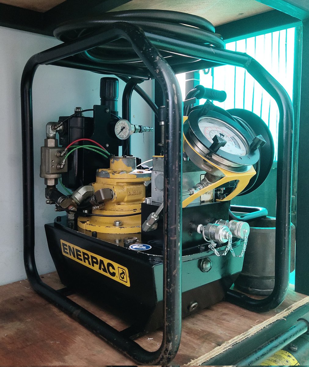 BbsBekasi's tweet photo. Layanan jasa bolting dan rental hydraulic torquewrench,hydraulic jack cylinder,hydraulic nut splitter hydraulic flange spreader dll
More info call,wa 087884414398
#bolting #flangemanagement #hydraulictorquewrench #mitraboltingrental #ptmitraenergisepuluhfieldservice https://t.co/D6jim51lKj