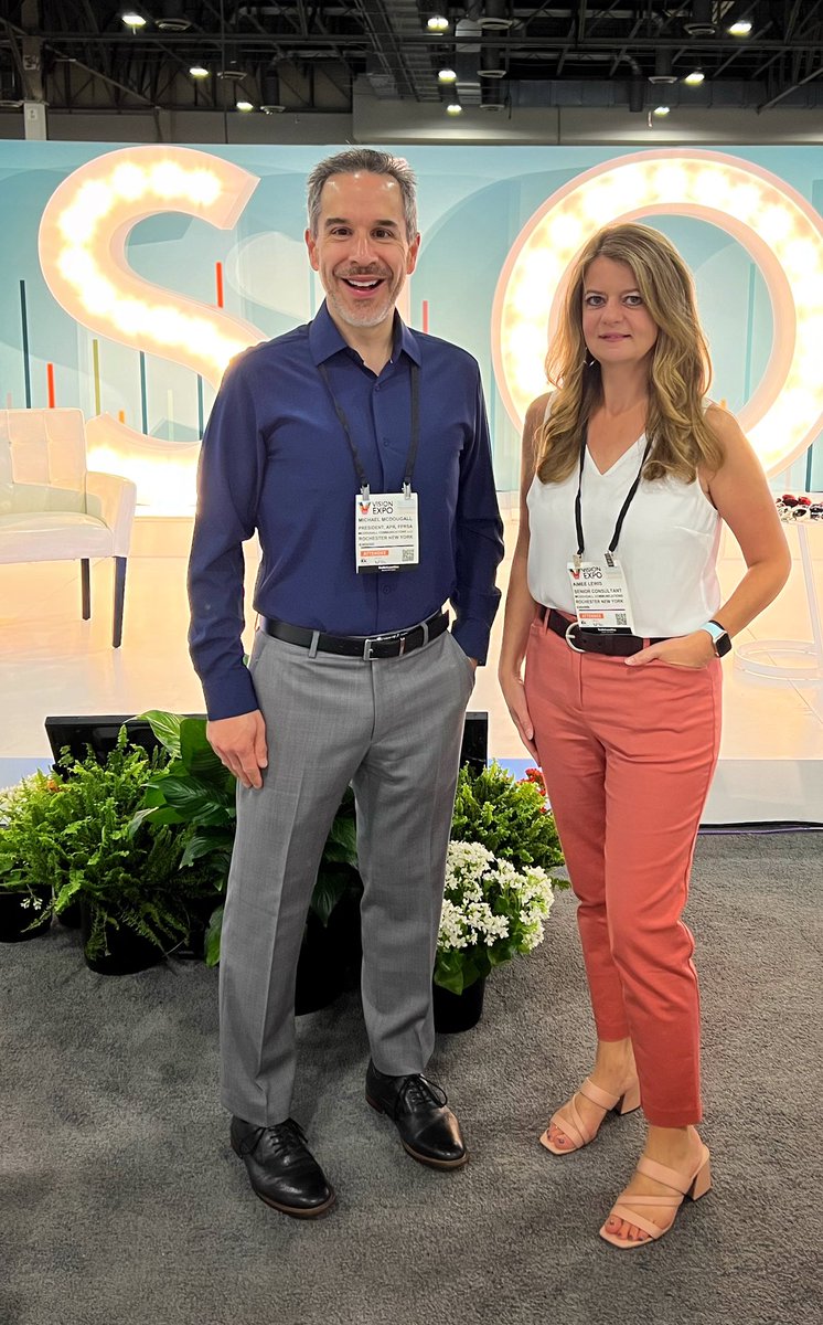 MikeMcDoug's tweet photo. I’ve lost count of my Vegas visits since my first trip for COMDEX in 1995, but there’s nothing like heading there for business with great co-workers who are fantastic friends. Hard work mixed with a little fun! https://t.co/AP8VI0le2v