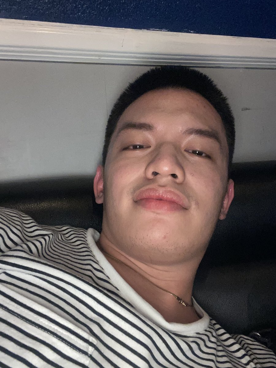 KazrenGo's tweet photo. 3 Smirnoff Mules in, ganito na yung itsura ko https://t.co/JsW2rgw1Qx
