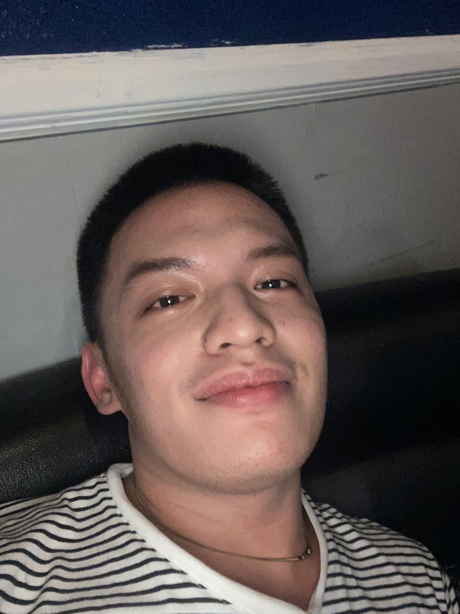 KazrenGo's tweet photo. 3 Smirnoff Mules in, ganito na yung itsura ko https://t.co/JsW2rgw1Qx