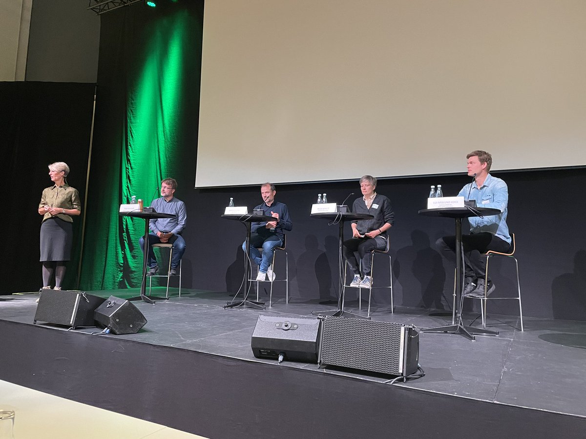 Cæcilie Trier (@caecilietrier) on Twitter photo “Vi skal passe på personalet, så de kan holde til at være i sundhedsvæsenet i mange år”, siger <a href="/HelgaSchultzYL/">Helga Schultz YL</a> på #yngrelægedag2022 Dét er den vigtigste opgave lige nu for ledelserne i SUV! Og der ER lavthængende frugter man kan starte med. <a href="/YngreLaeger/">Yngre Læger</a> “Vi skal passe på personalet, så de kan holde til at være i sundhedsvæsenet i mange år”, siger <a href="/HelgaSchultzYL/">Helga Schultz YL</a> på #yngrelægedag2022 Dét er den vigtigste opgave lige nu for ledelserne i SUV! Og der ER lavthængende frugter man kan starte med. <a href="/YngreLaeger/">Yngre Læger</a>