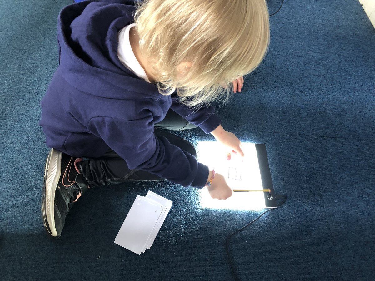 Mistletoe class have been using the light boxes today to make flip books as part of their animation topic.