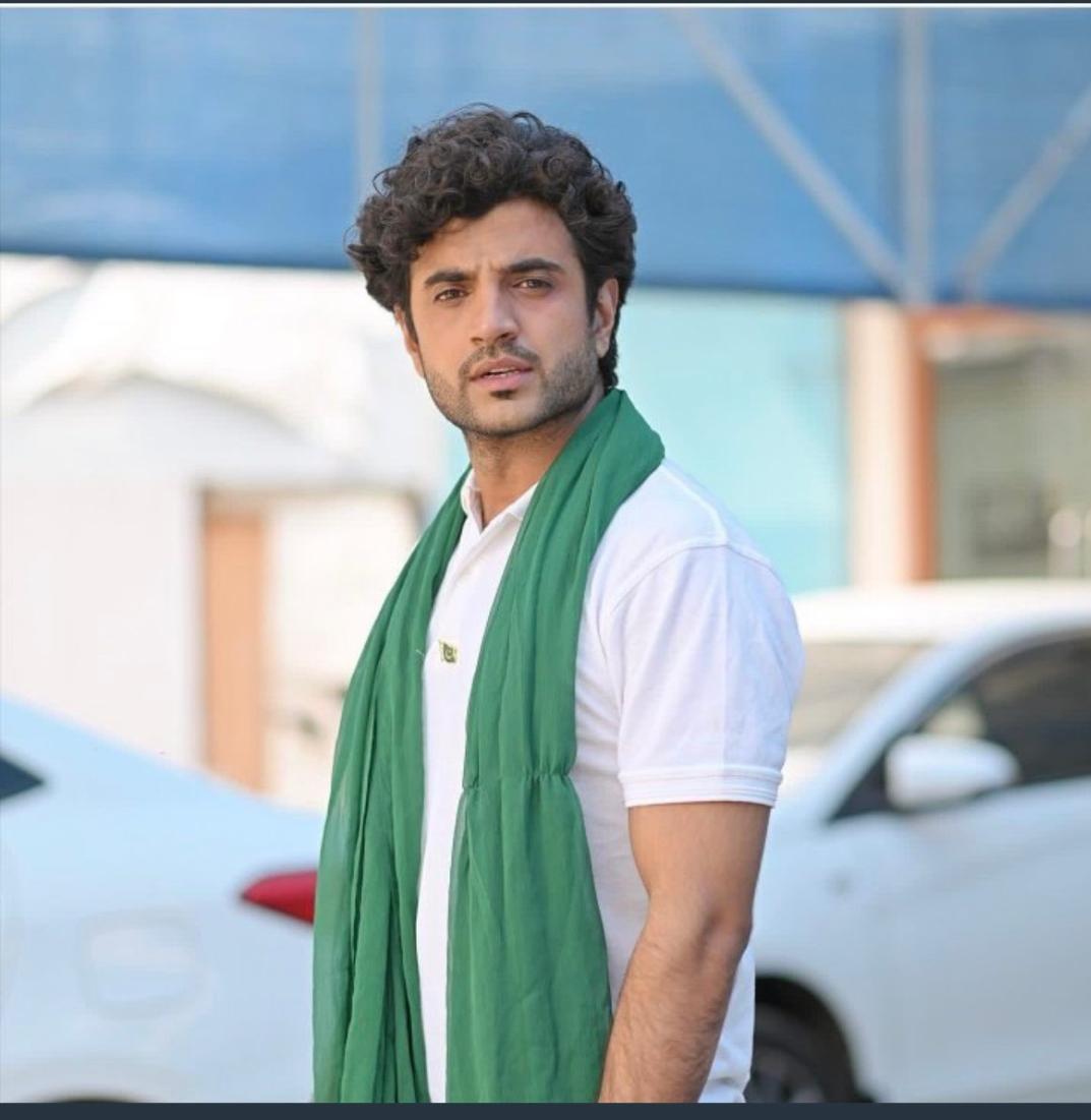 Rimomoshikatu's tweet photo. #TamashaGhar #justiceforumer
#UmerAalam #wewantumerback
ππππππππππππππππππ Umer is the real winner of the show ππππππππππππππ https://t.co/EyhovZb5H3