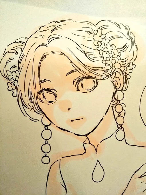 チャイナ服の女の子がめちゃめちゃ好きなのにあまり描いてない気がするもっと描いたほうがいい 