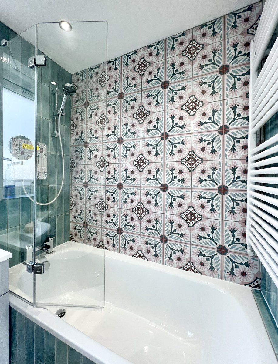TheTapEndDesign's tweet photo. More from this #ColourfulBathroom we photographed this past week by designer Joanna 📸
#ColourfulDecor #ColourfulInteriors #ColourfulHome 🏡 https://t.co/L7itZh0BCU
