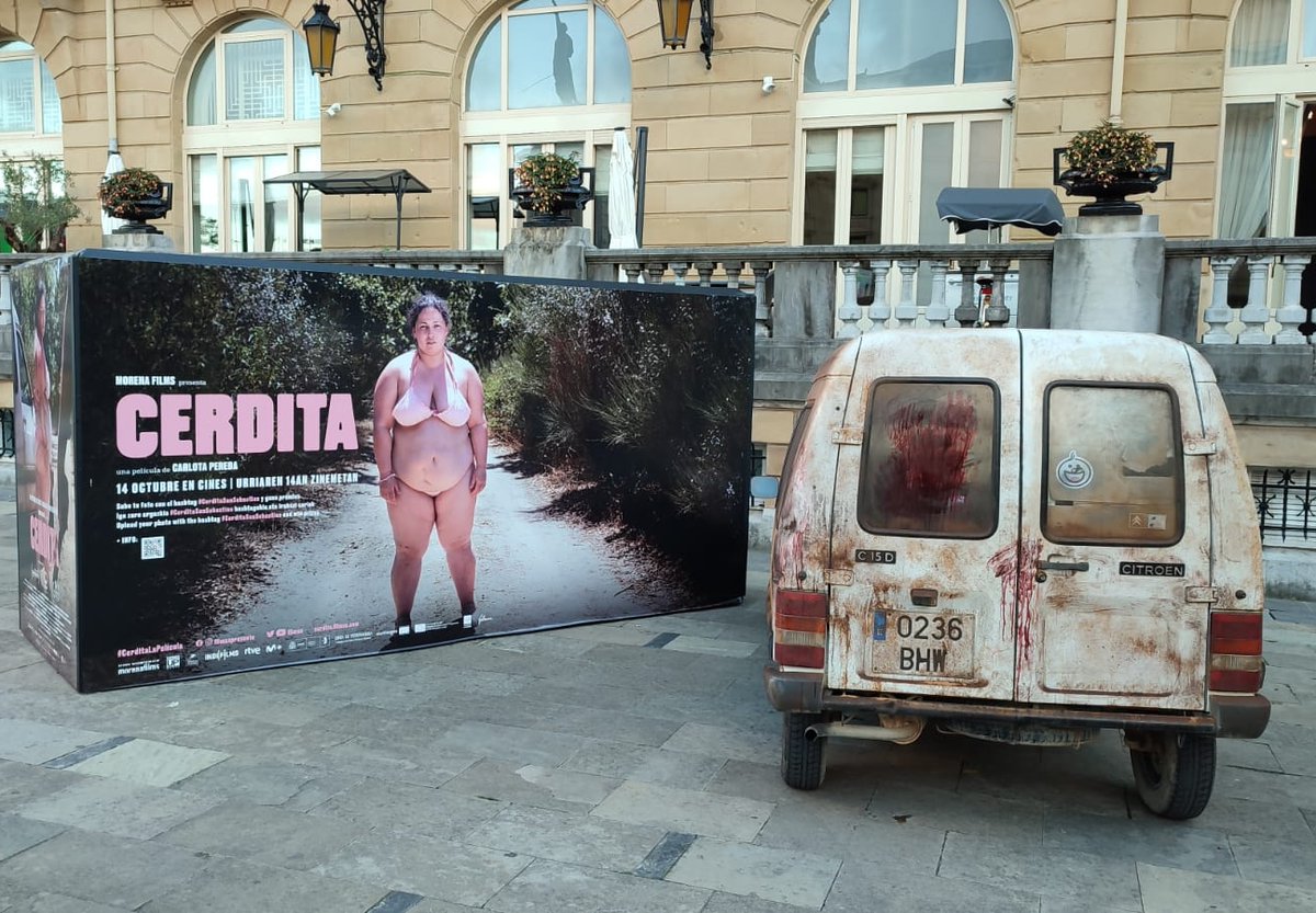 ¿Estás en Donostia? ¡Pásate por la Plaza Oquendo, jazte una foto junto a Cerdita, súbela con el hashtag #CerditaSanSebastian y gana premios! 

#CerditaLaPelícula