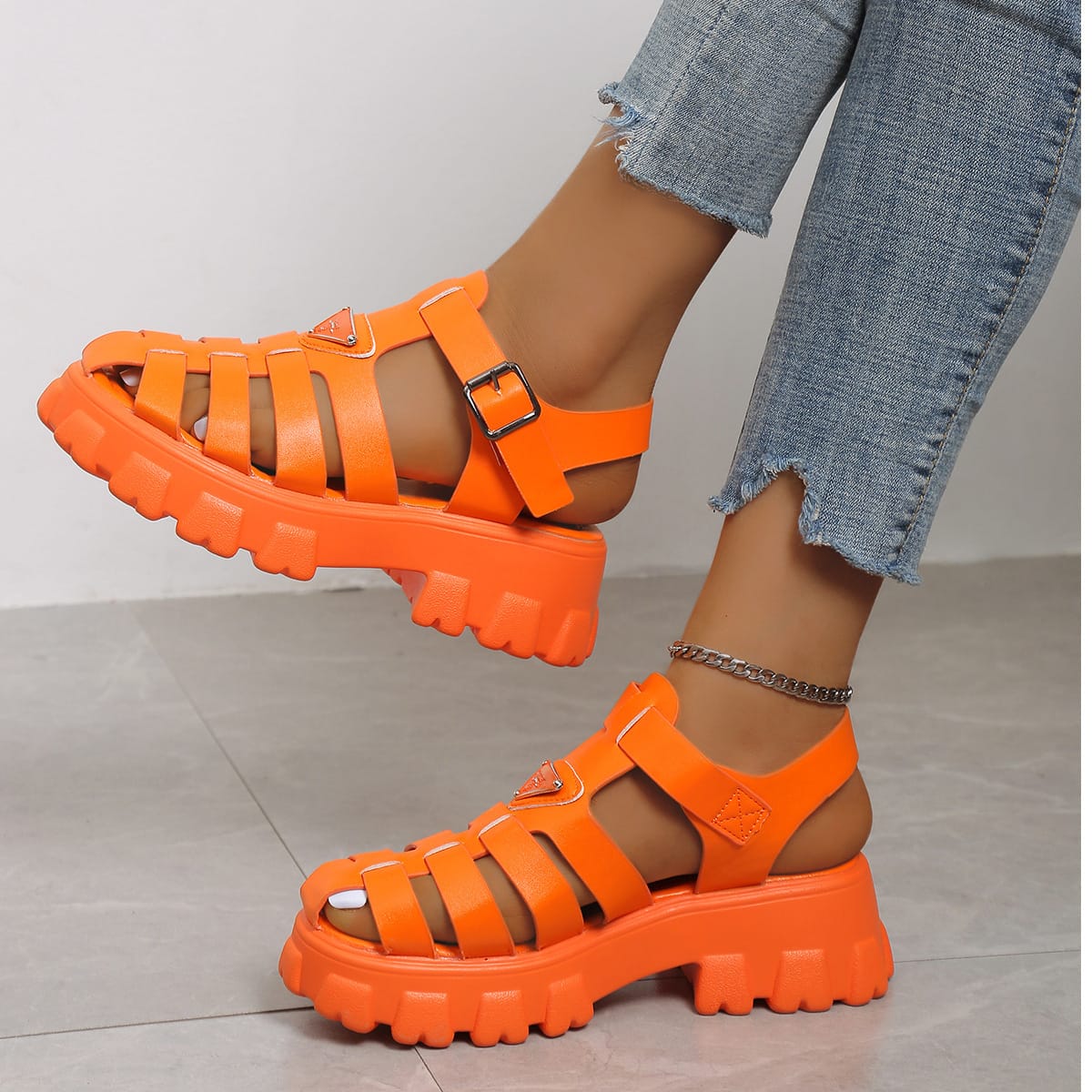 Fishwear2020's tweet photo. 💖item-New Prada opens
💖size -36-43
💖price-2500
💖free delivery within Nairobi and at an extra affordable cost across the country and Africa
💖0790554246 inbox for more info
💖Till no.5673003
#PresidentRuto #Babaman #NyegeNyege22 #Nameless #gilbeys #RedAlert #DrRuto https://t.co/87hNwv1aFX