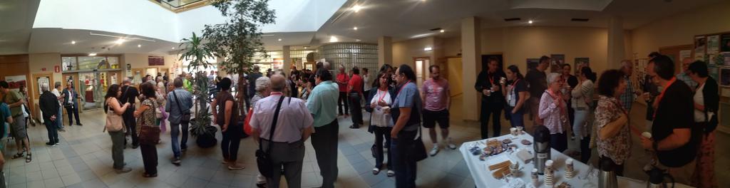 javiergim81's tweet photo. Comienza la jornada Programa Programa Programa de IU Aragón con un café para estar bien despiertos y no dormirnos en los laureles #IUPrograma2023 https://t.co/c2rgjgERLY