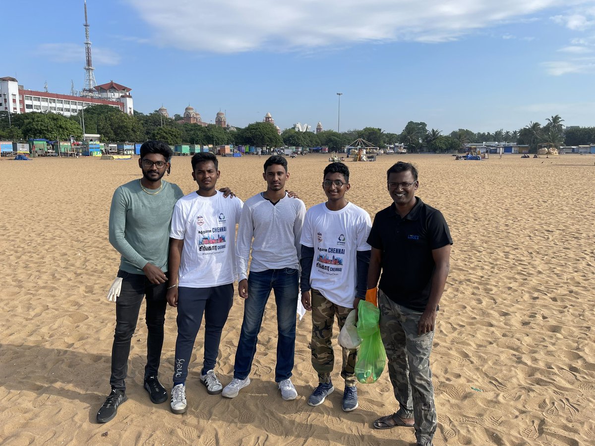 PrabhuShankarnd's tweet photo. International Coastal Clean Up Day π§Ή
We from Loyola-ICAM College of Engineering and Technology π« were part of the Chennai Coastal Clean Up β»οΈ
@chennaicorp @SumeetUrbaser
#loyolaicamcollege
#LICET
#LICETFormation
#Coastalcleanupdrive2022 #Mymarinamypride https://t.co/flZsn9mJlo