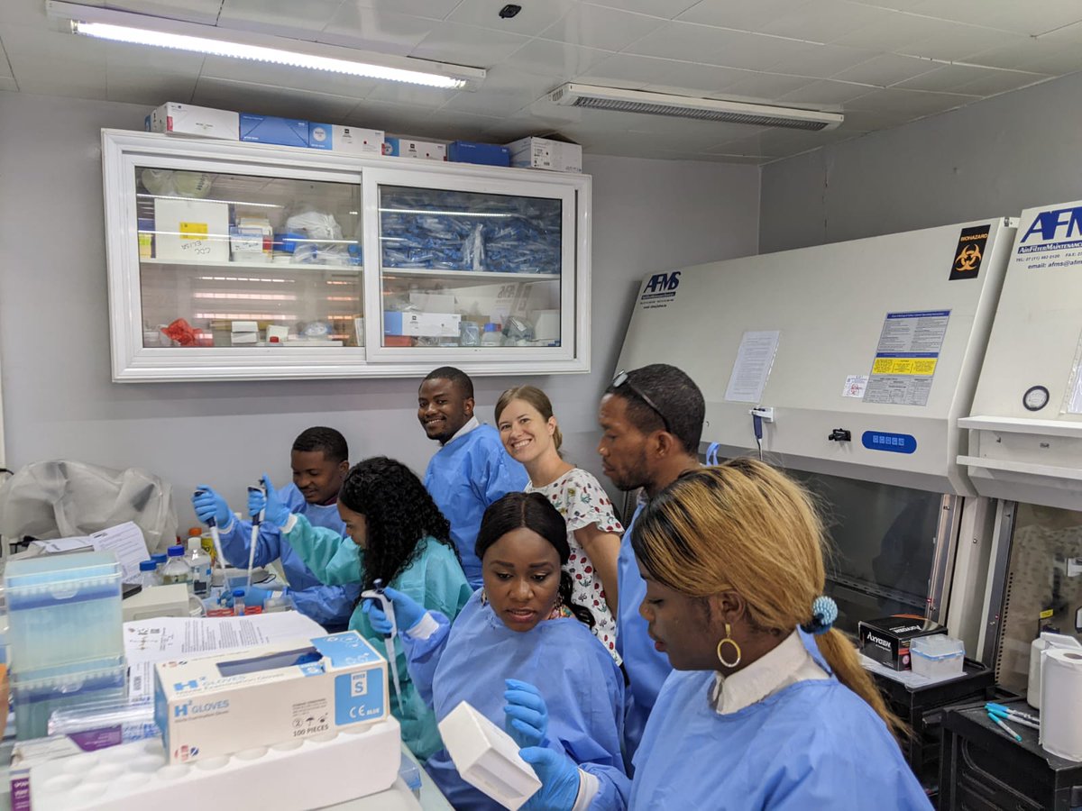 MalariaImmuno's tweet photo. Just finished a very productive week of antibody Luminex training with the amazing ANTICOV-IMMUNO team 🙌 at @inrb_kinshasa in DRC https://t.co/NNbdtPIEn4